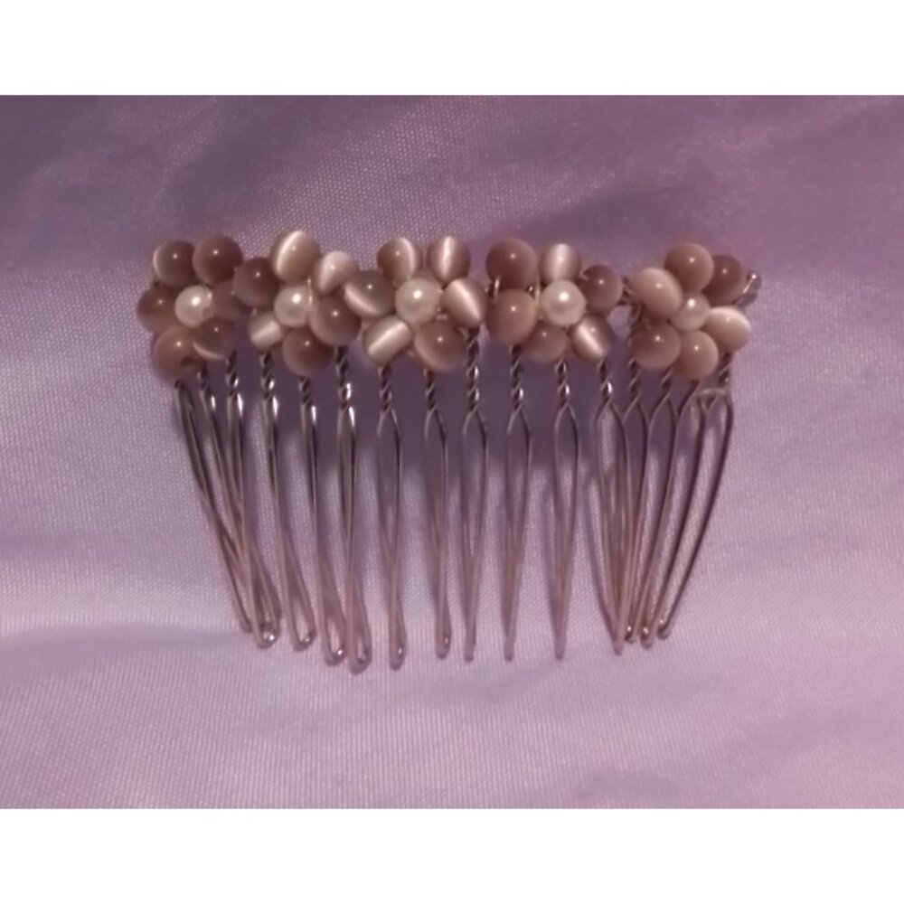 Vintage Faux Pearl & Bead Flower Hair Comb